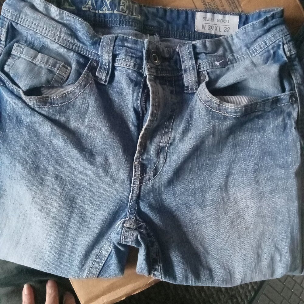 jeans